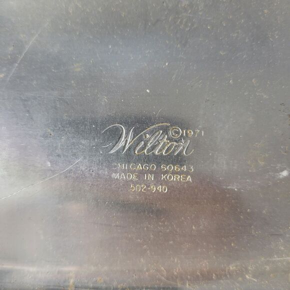 Vtg Wilton Cake Pans Lot Retro Baking Home Bear Doll Antique Vehicle Train Retro - Picture 14 of 14